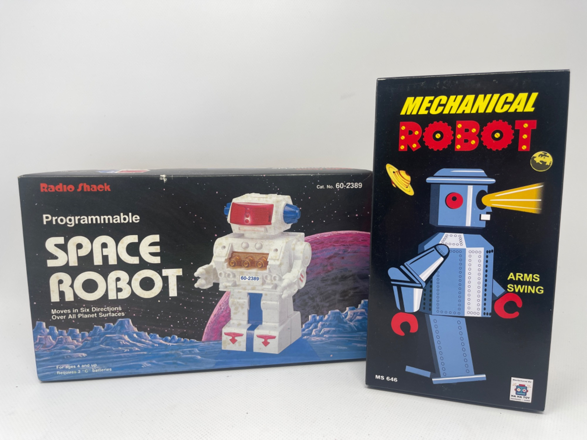 増田屋　SPACE ROBOT CAR & WESTERN SPECIAL　美品 Lot # 197 - Radio Shack Programmable Space Robot & HA HA TOY